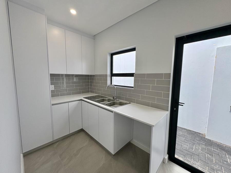 4 Bedroom Property for Sale in Sandown Western Cape